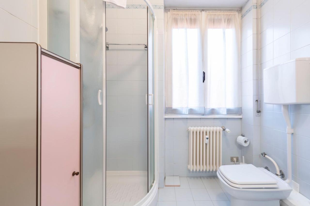 Residenza Astra Lägenhet Verona Exteriör bild