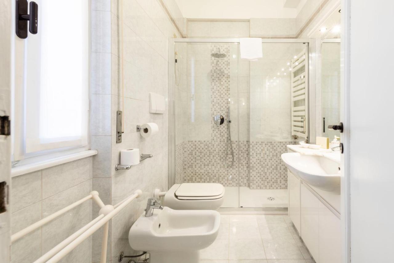 Residenza Astra Lägenhet Verona Exteriör bild